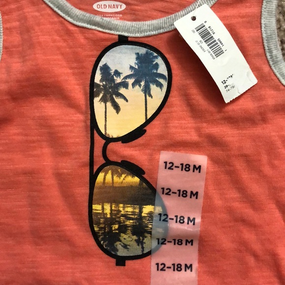 Old Navy Unisex Tank Top - Picture 4 of 4